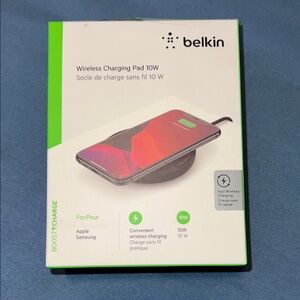 Belkin Green and White Wireless Charging Pad 10W